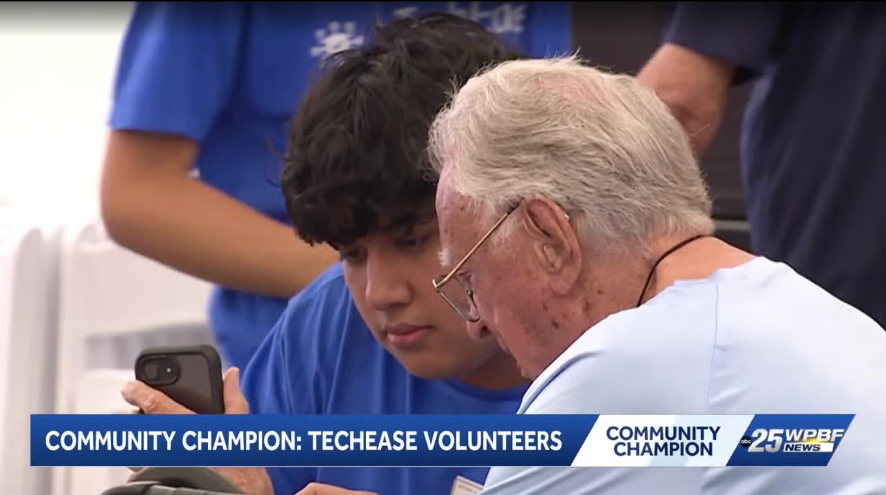 CBS12 Hometown Heroes TechEase volunteer helping senior
